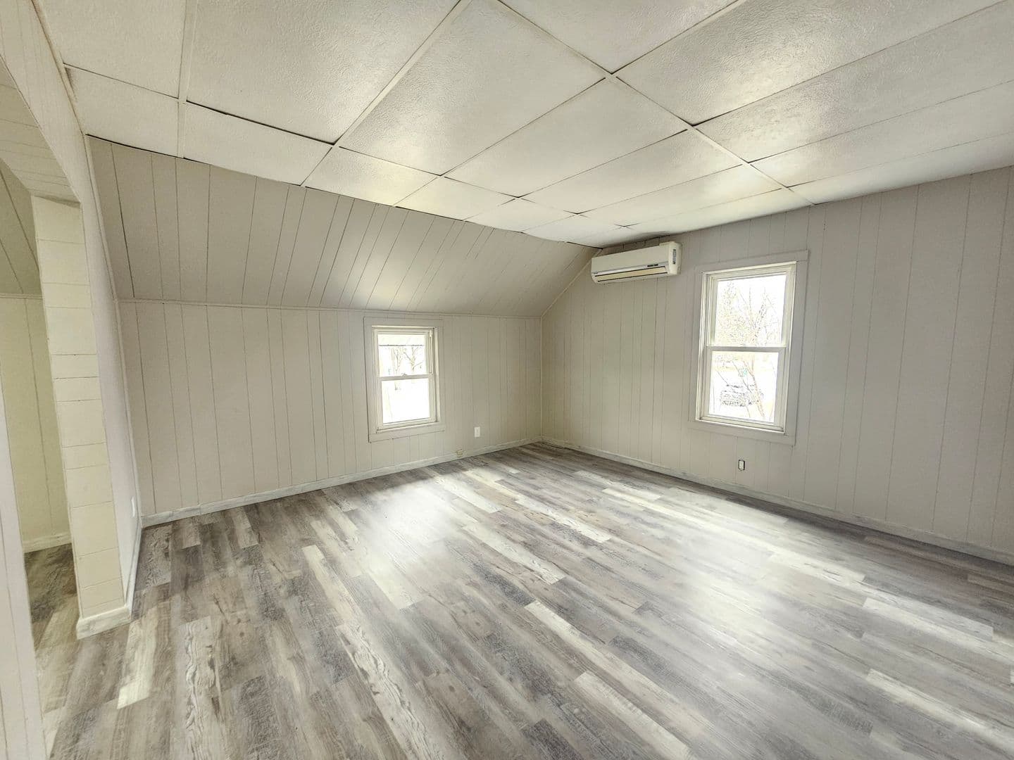 Nekoosa Apartment: 618 North St
