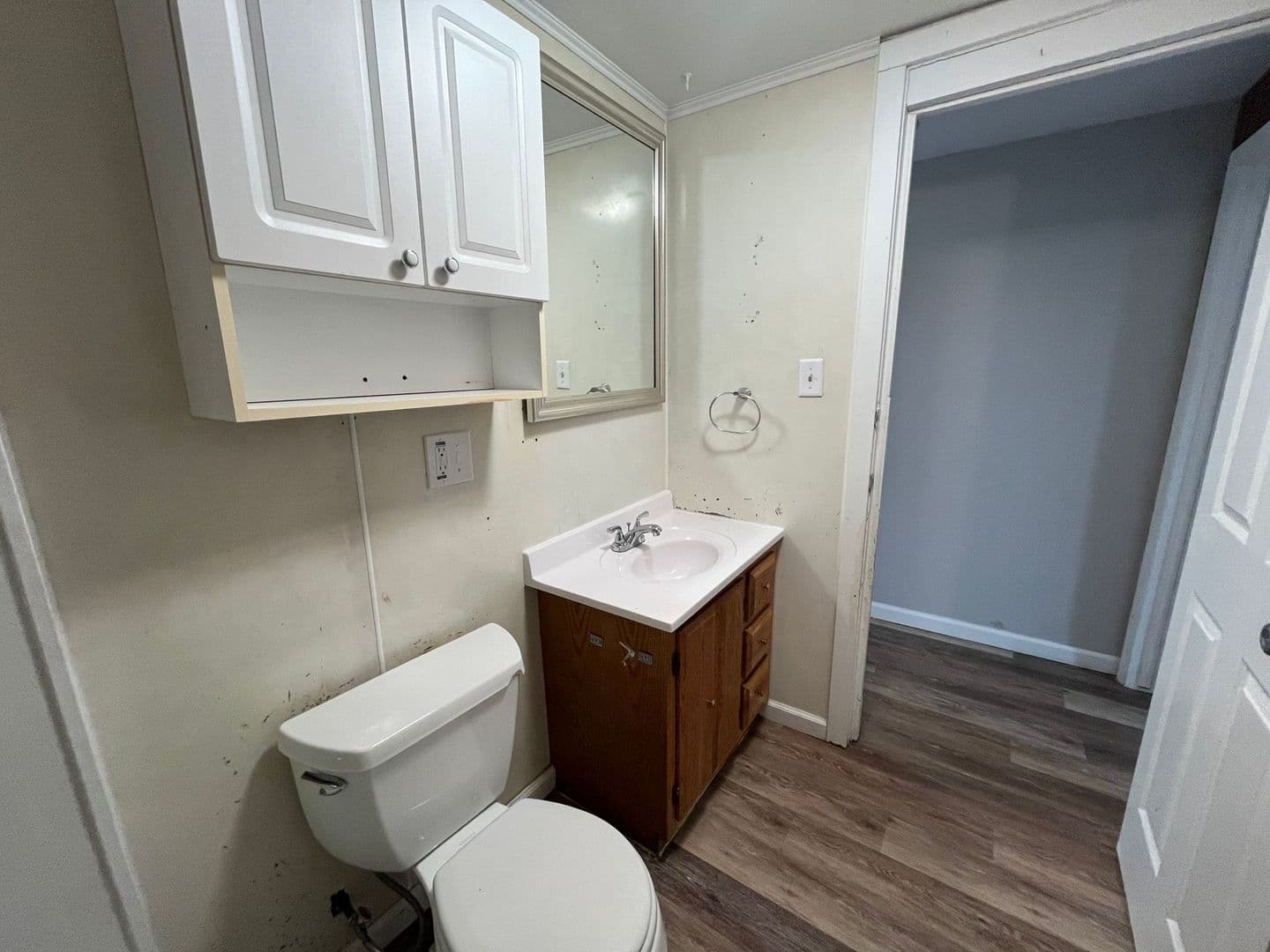 Marion Apartment: 112 E Garfield Ave