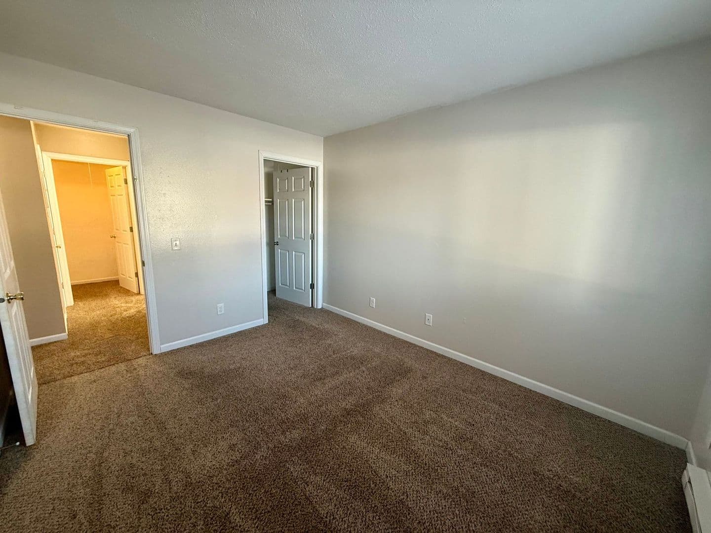 Tomah Apartment: 401 - 405 N Glendale Ave