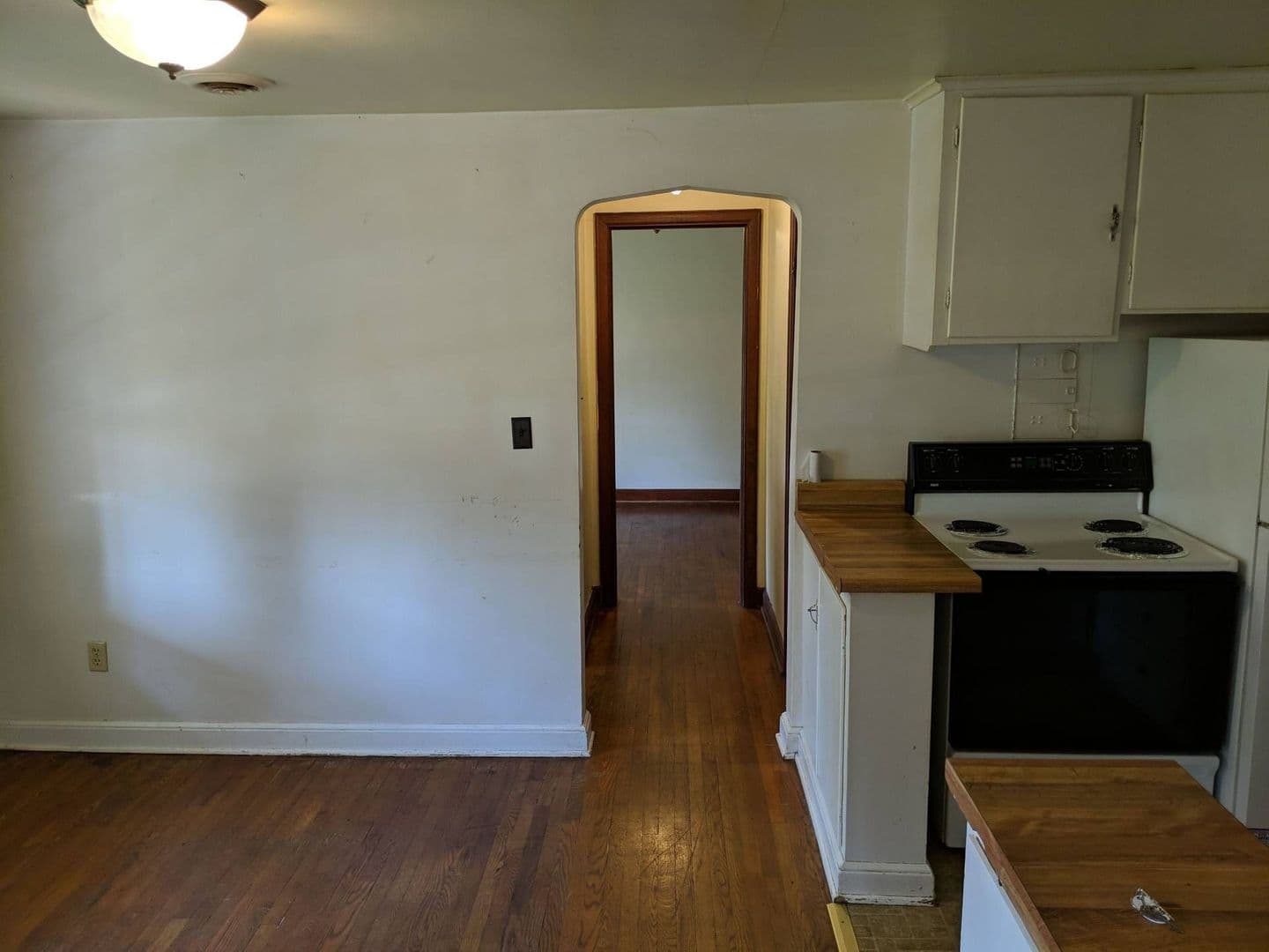 Merrill Apartment: 110 S State St