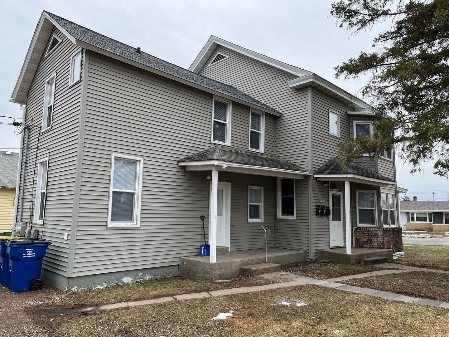 Merrill Apartment: 1800 E Main St