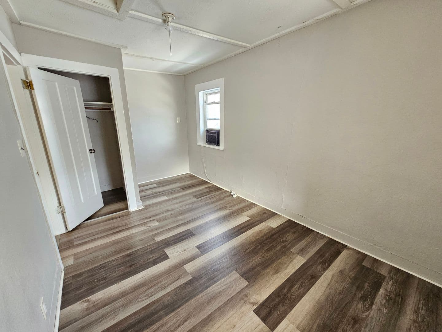 Wisconsin Rapids Apartment: 341 9th St N