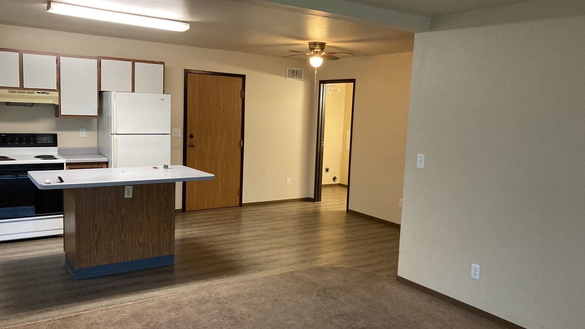 Plover Apartment: 1170 Dodds Drive