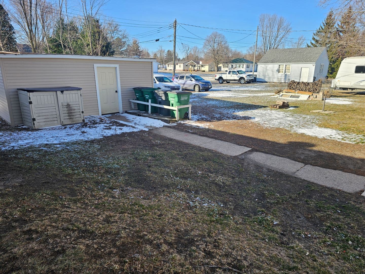 Wisconsin Rapids Apartment: 1821 W Grand Ave
