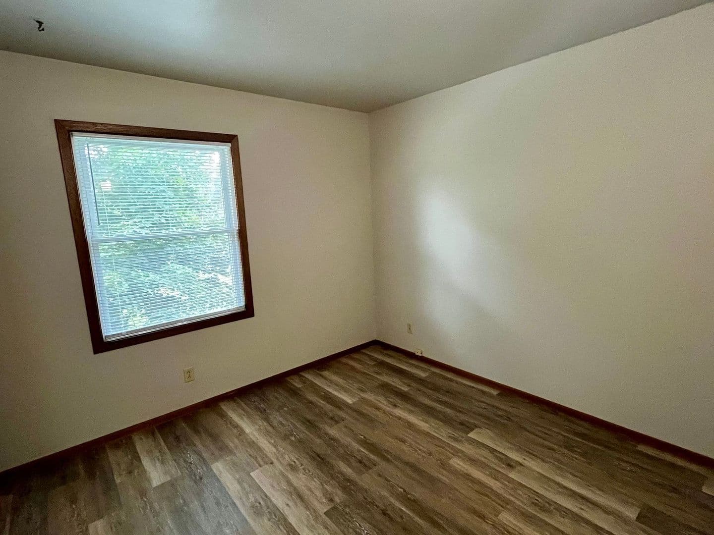 Plover Apartment: 3520 Evergreen Dr
