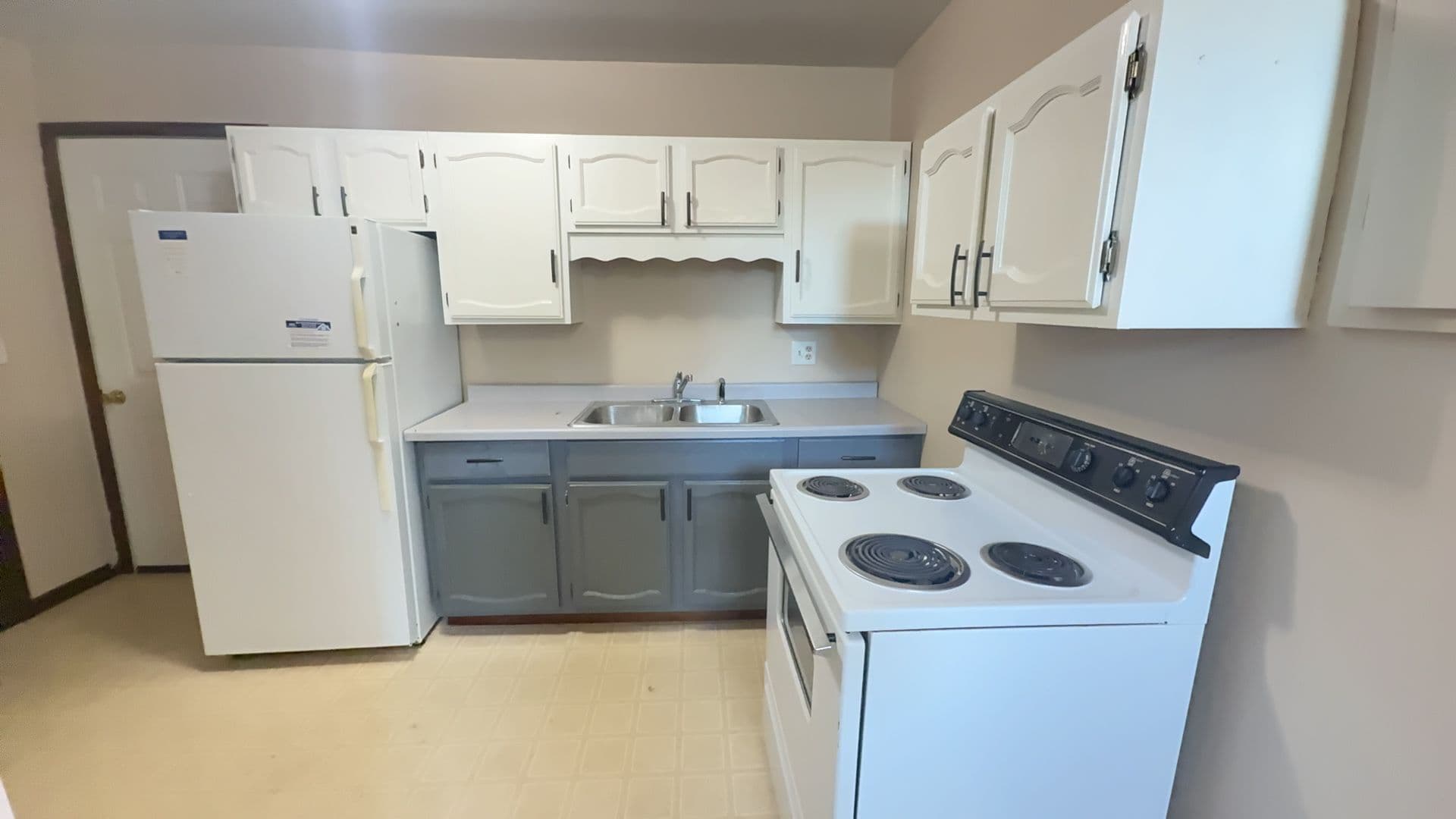 Wittenberg Apartment: 516 S Webb Street