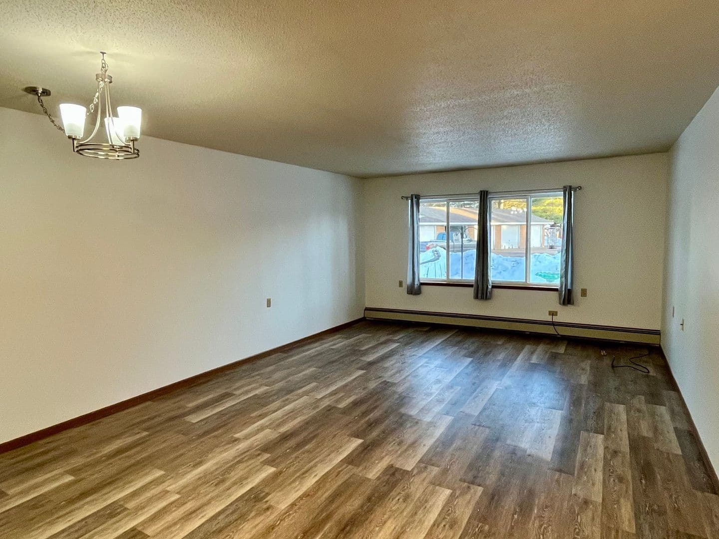 Eagle River Apartment: 416 Mill Street