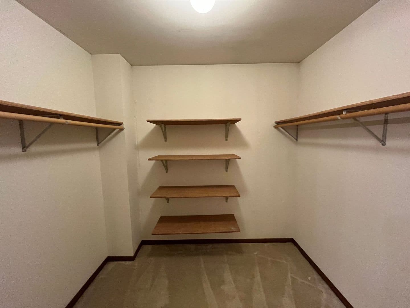 Medford Apartment: 805 W Allman Street