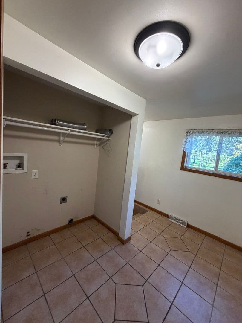 Colby House: 505 N 3rd St