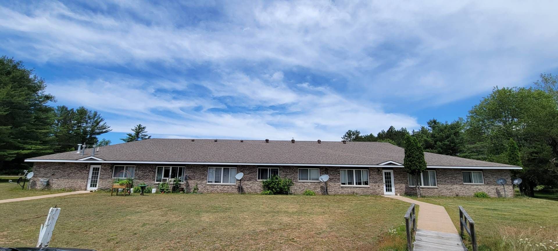 Eagle River Apartment: 416 Mill Street