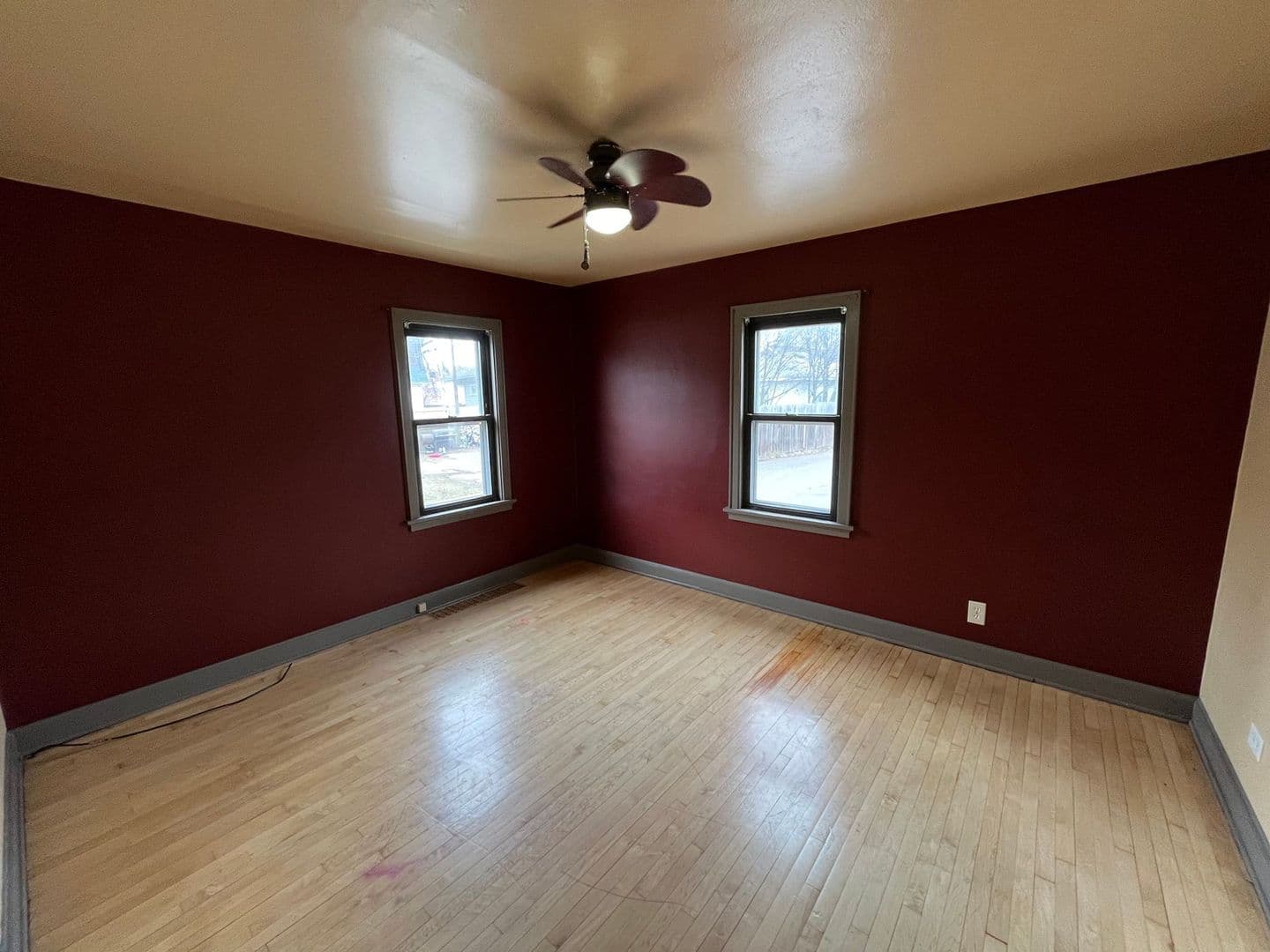Wausau Apartment: 803 Grand Ave