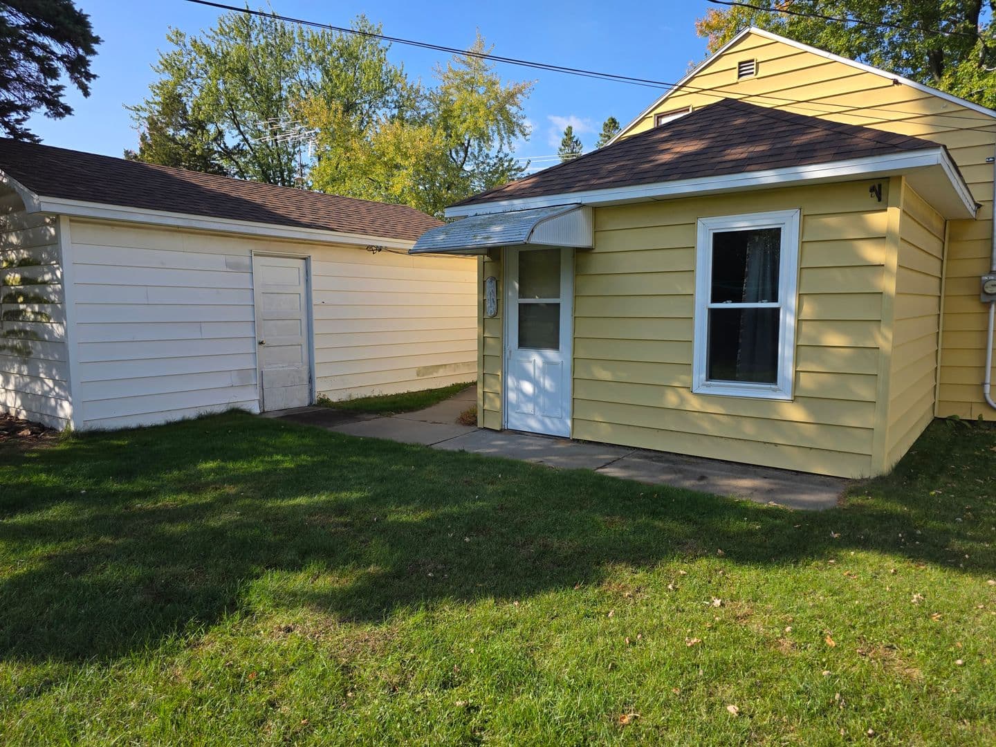 Wisconsin Rapids House: 420 16th St N