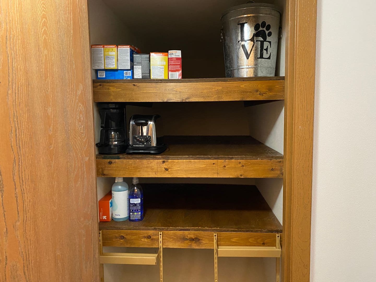 Marshfield Apartment: 307 S Vine Avenue