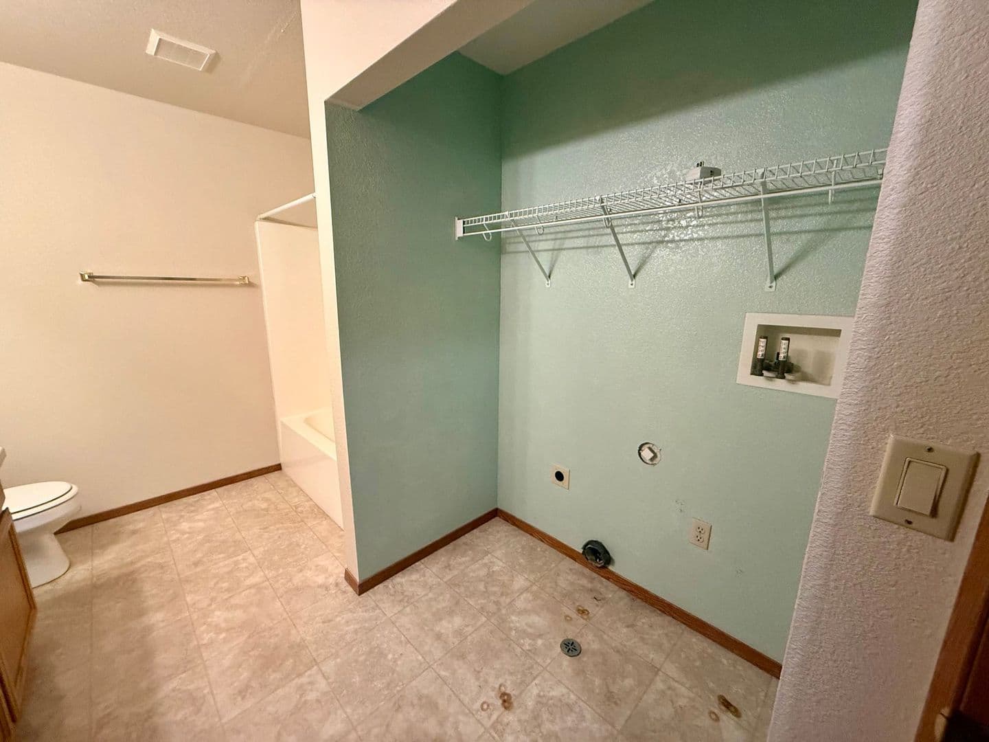 Stevens Point Apartment: 5601 Sandpiper Drive B