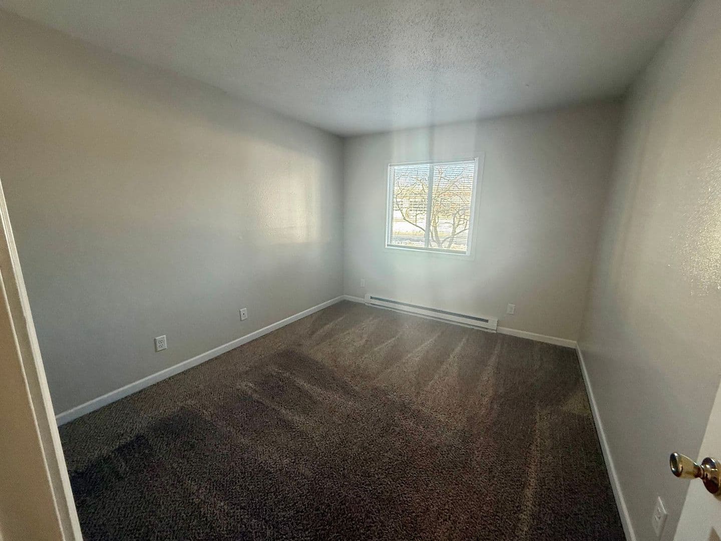 Tomah Apartment: 401 - 405 N Glendale Ave