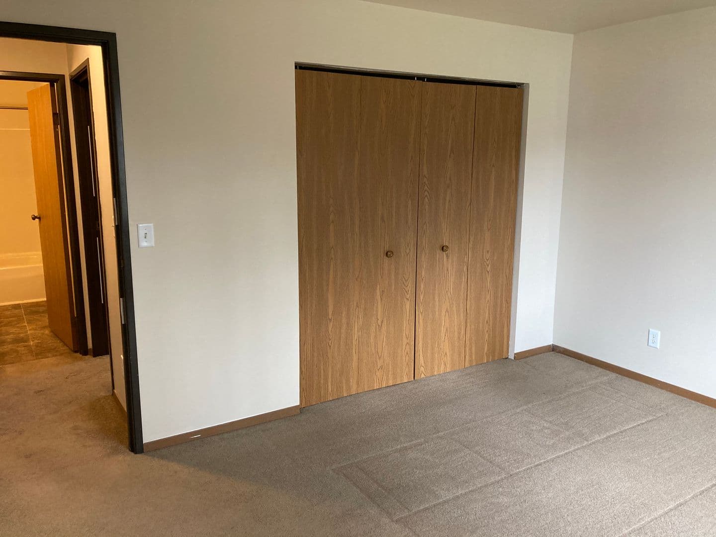 Plover Apartment: 1170 Dodds Drive