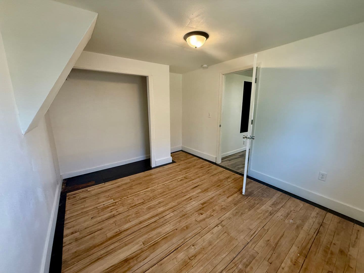 Wausau House: 706 Lincoln Ave