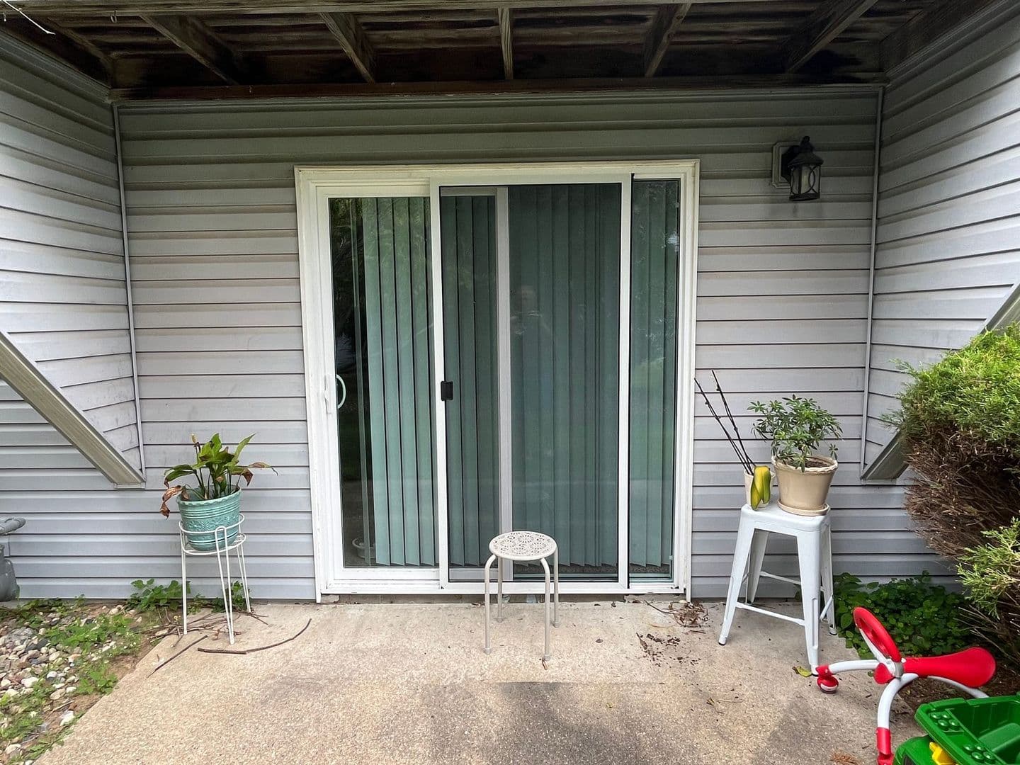 Plover Apartment: 2730 Washington Ave