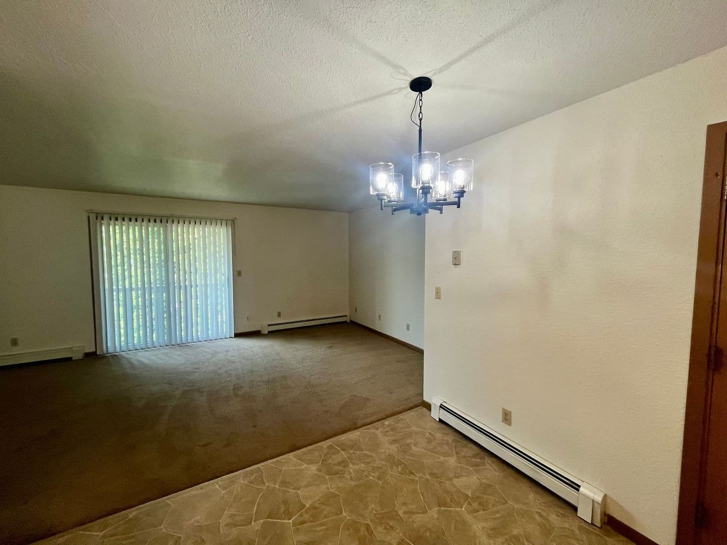 Plover Apartment: 2730 Washington Ave
