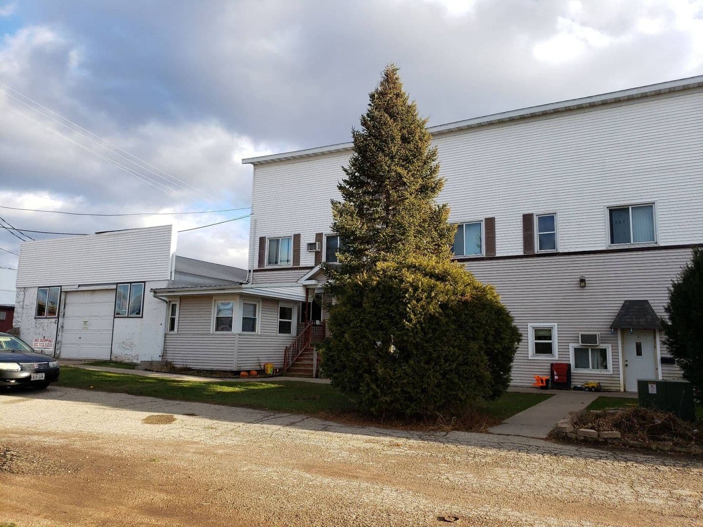 Wittenberg Apartment: 516 S Webb Street