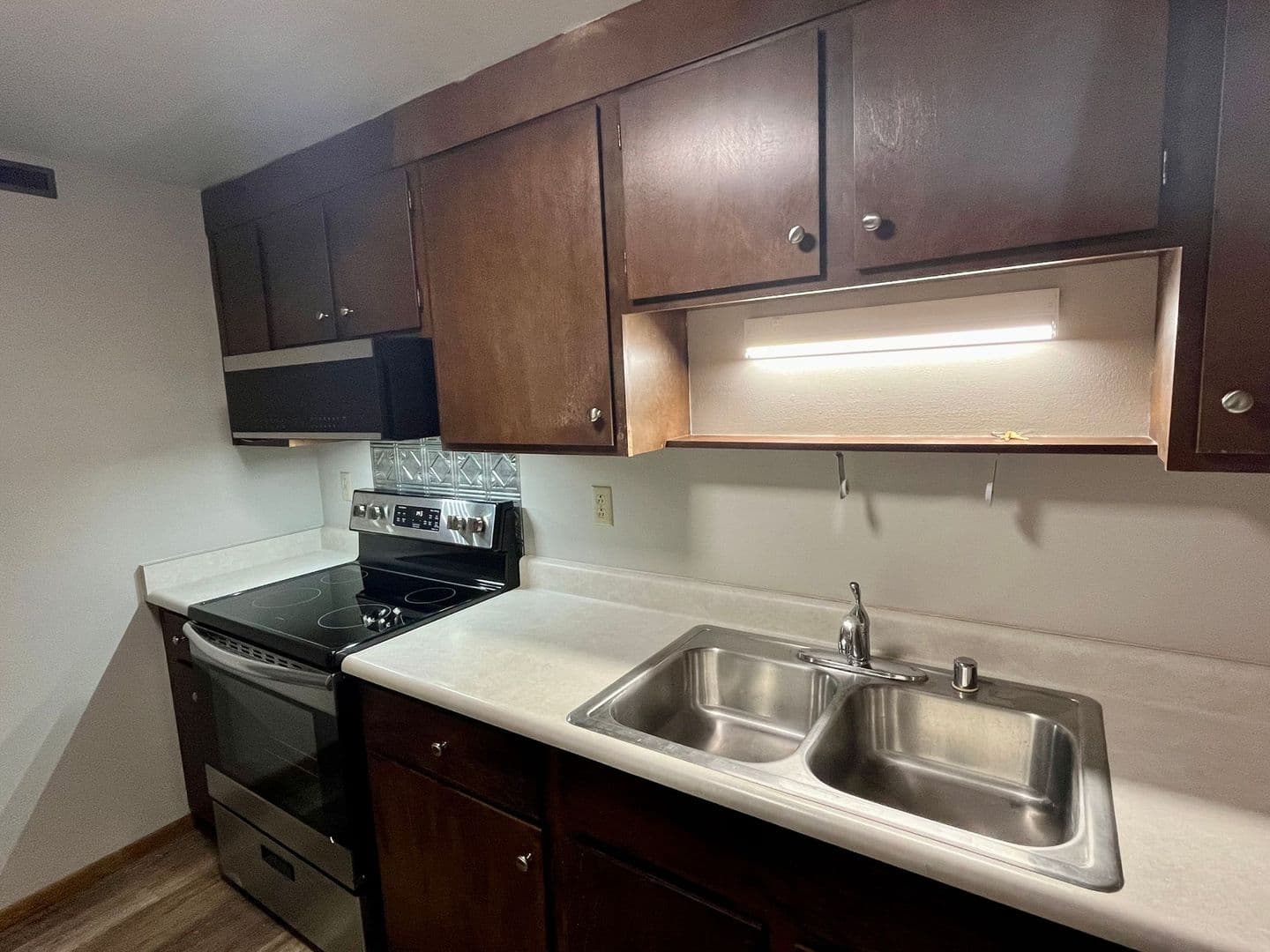 Plover Apartment: 3520 Evergreen Dr