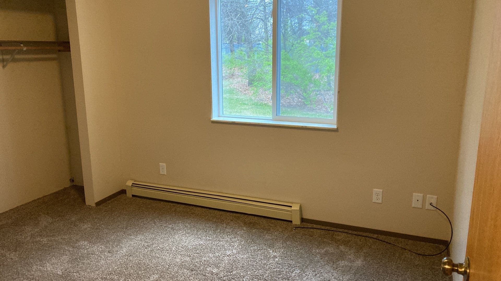 Plover Apartment: 1170 Dodds Drive