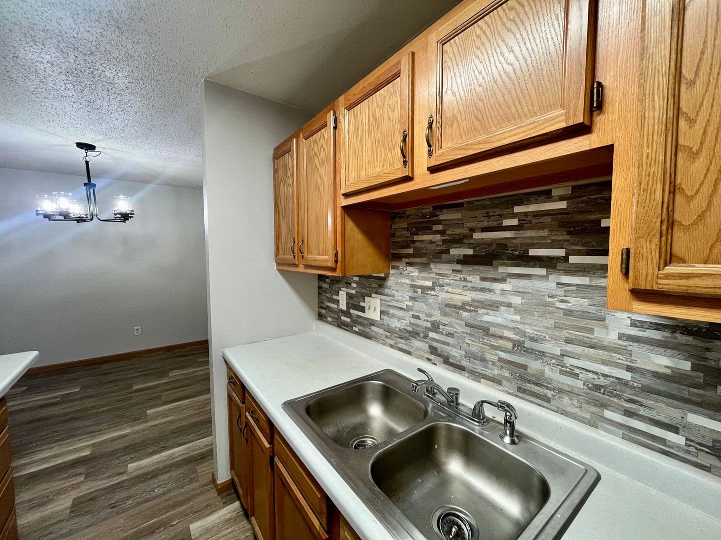 Tomah Apartment: 401 - 405 N Glendale Ave