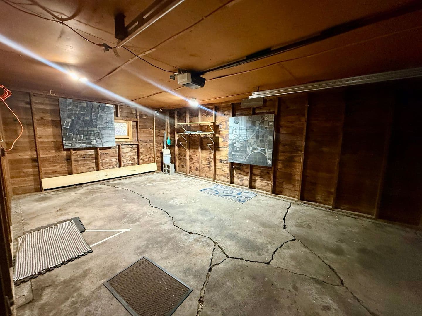 Wausau House: 152025 Robin Lane