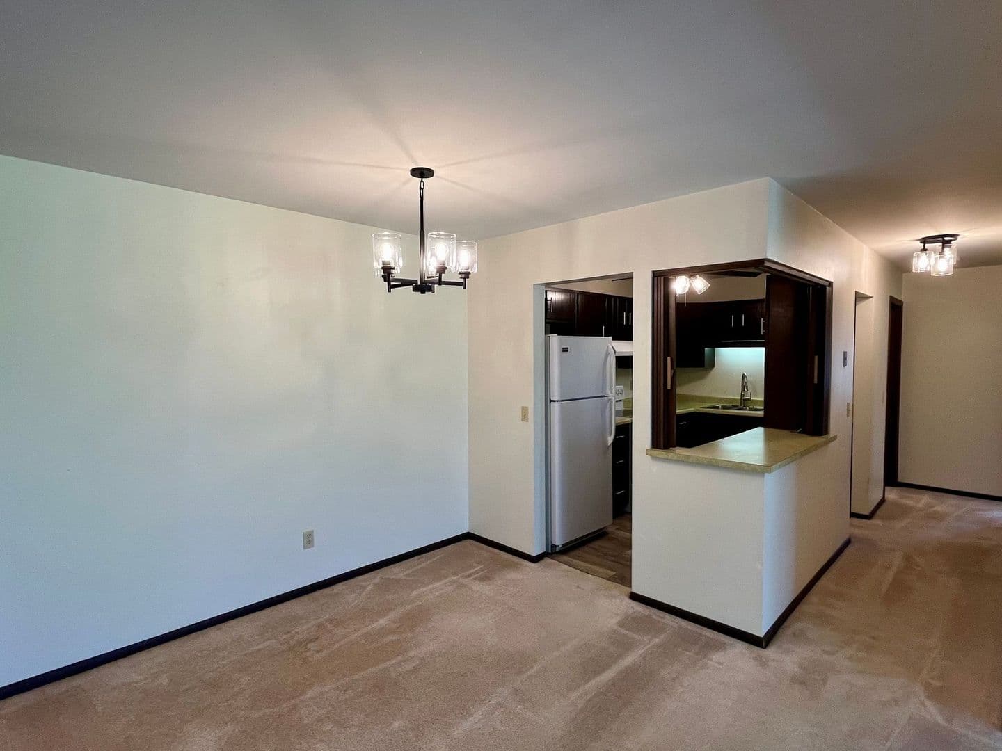 Marshfield Apartment: 1703 Sawyer Dr