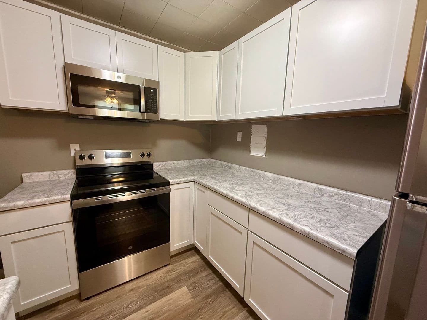 Merrill Apartment: 110 S State St