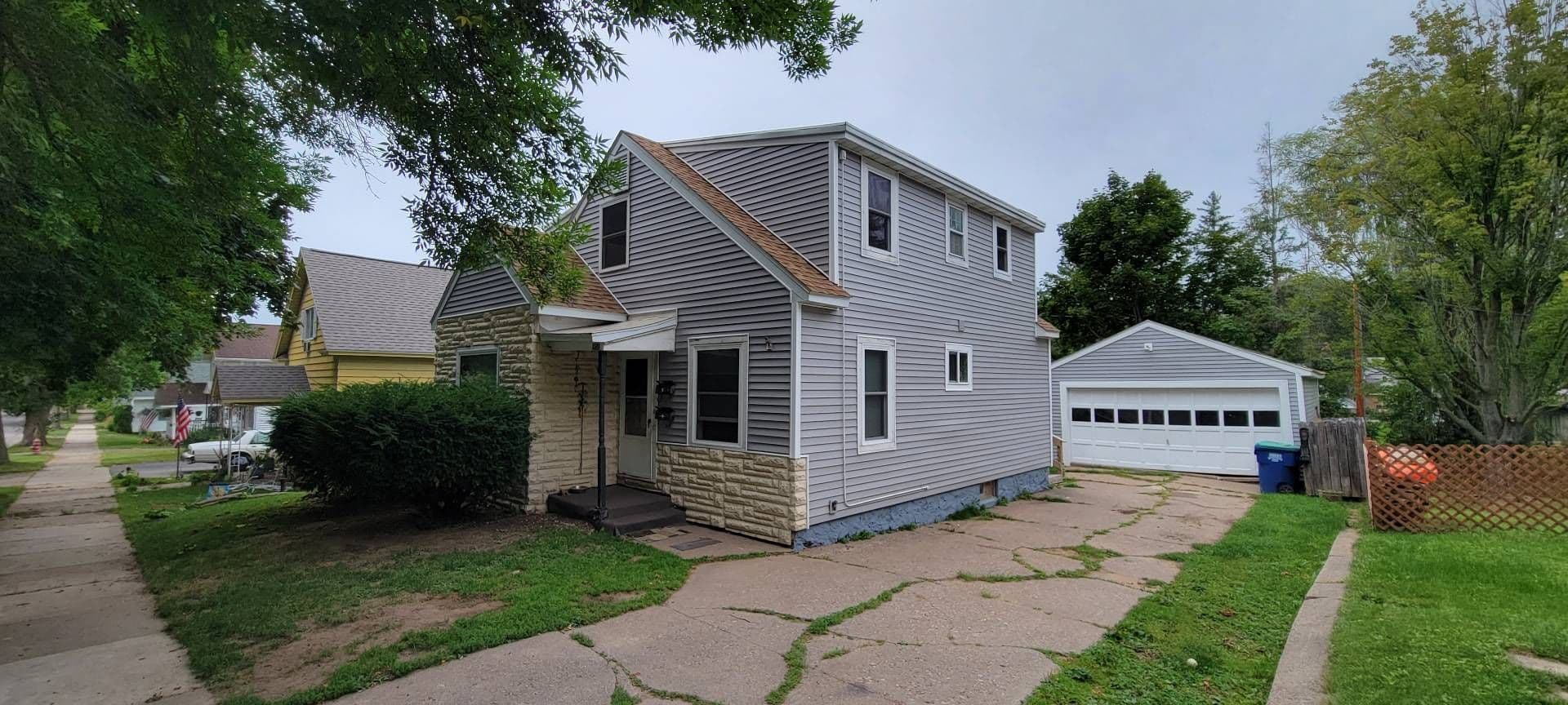Wausau Apartment: 904 Park Ave