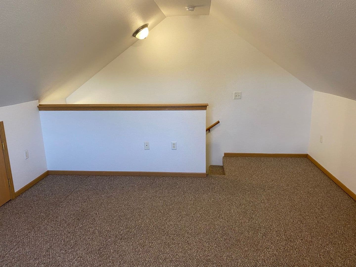 Rhinelander Apartment: 730 Wabash Street