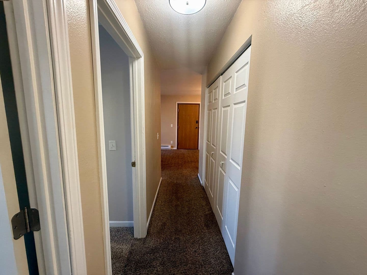 Tomah Apartment: 401 - 405 N Glendale Ave