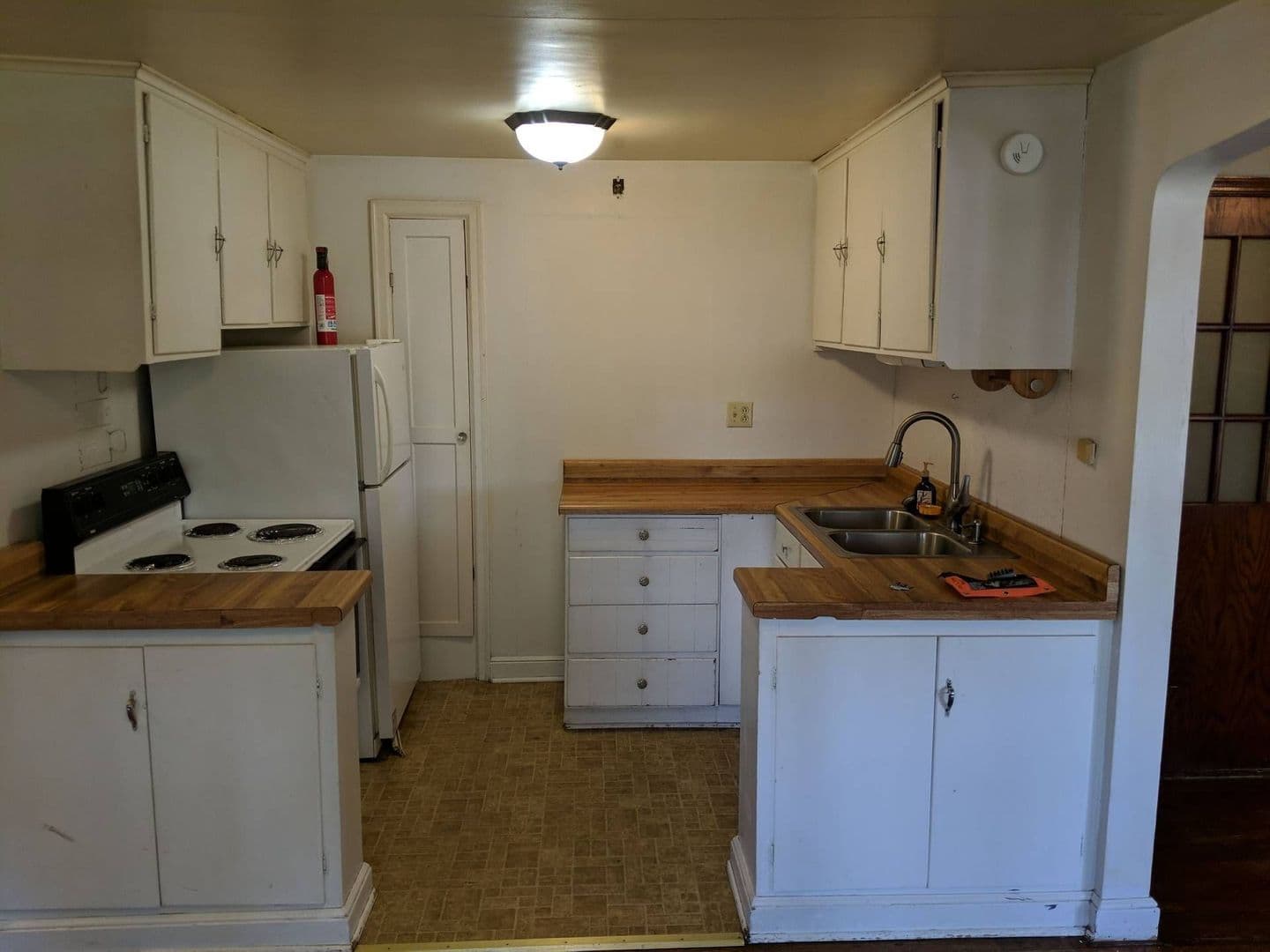 Merrill Apartment: 110 S State St