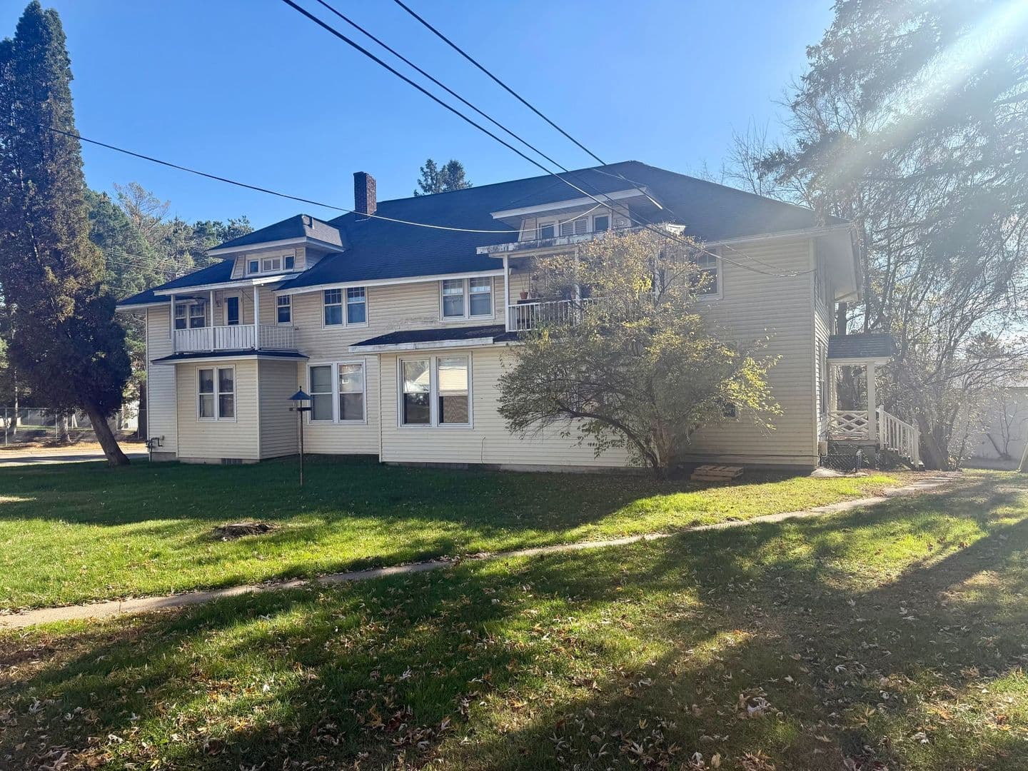 Merrill Apartment: 110 S State St