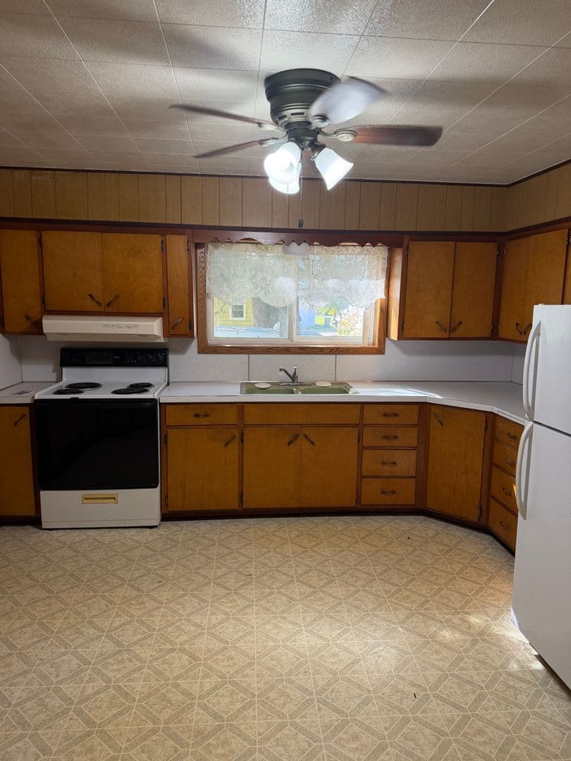 Colby House: 505 N 3rd St