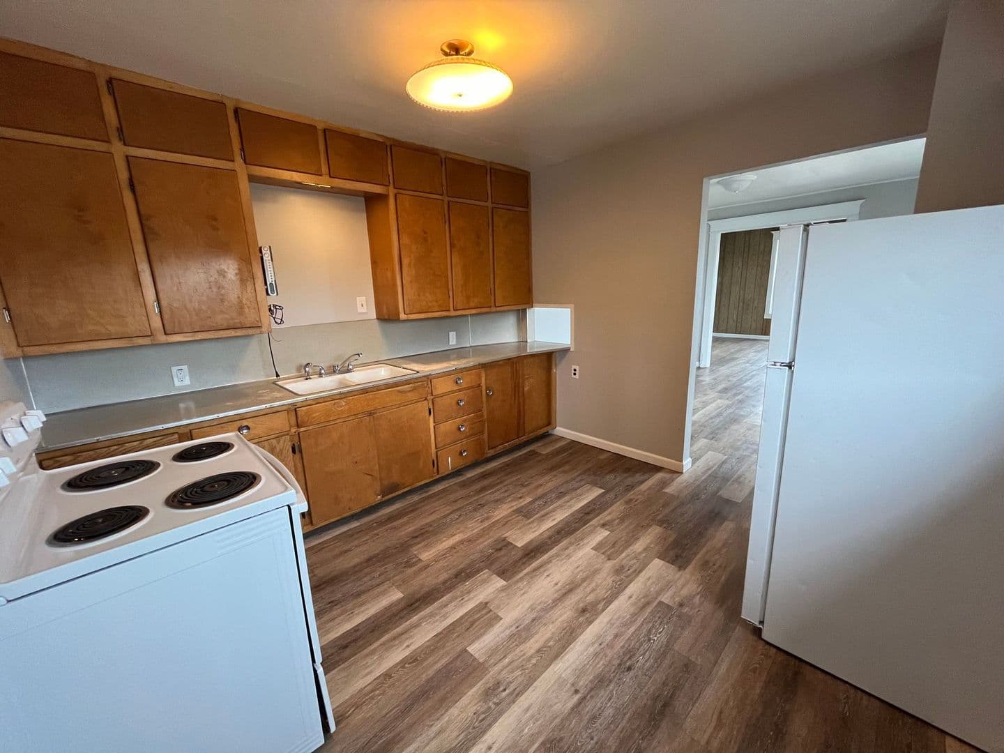 Marion Apartment: 112 E Garfield Ave