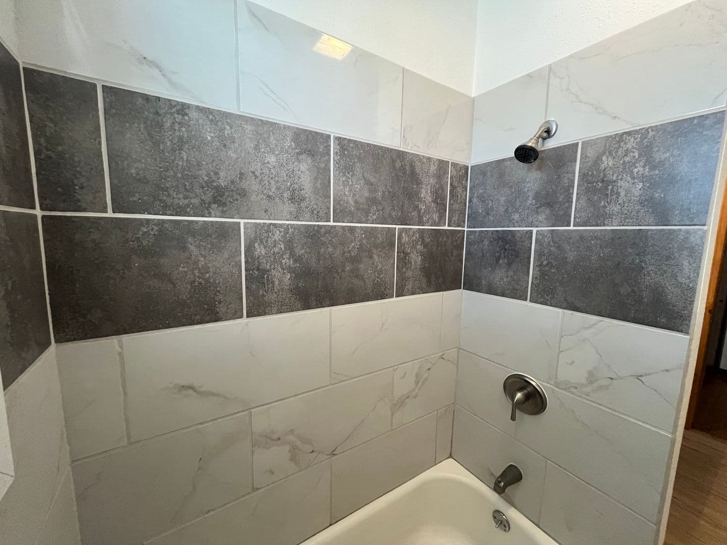 Wausau Apartment: 1015 Grand Ave