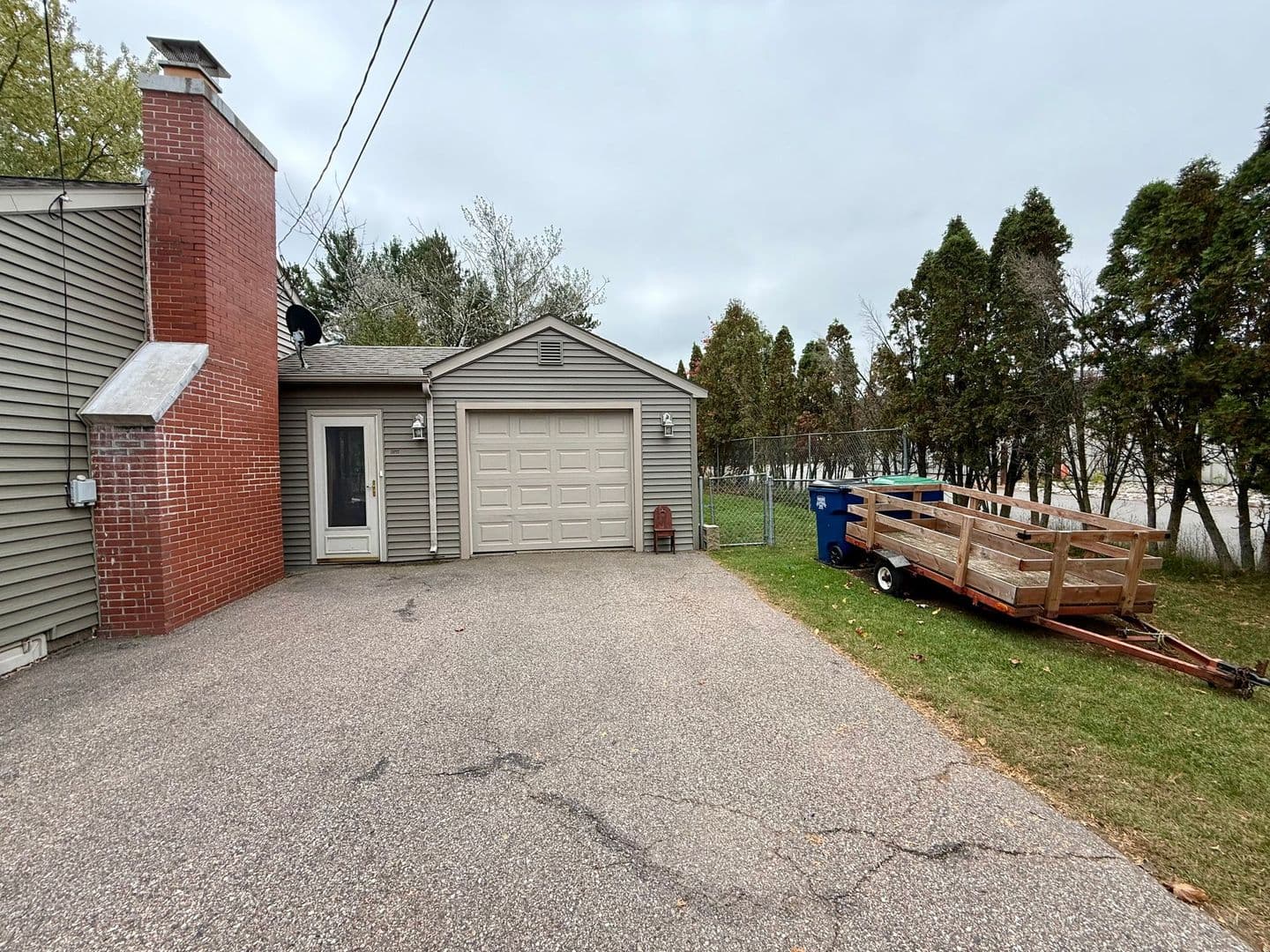 Wausau House: 152025 Robin Lane