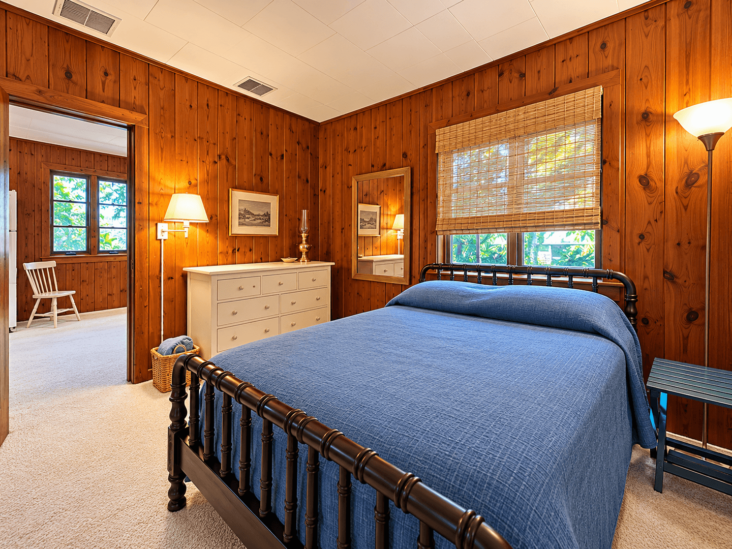 Saint Petersburg House: 7228 1st Ave S