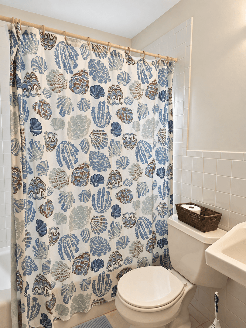 Saint Petersburg House: 7228 1st Ave S