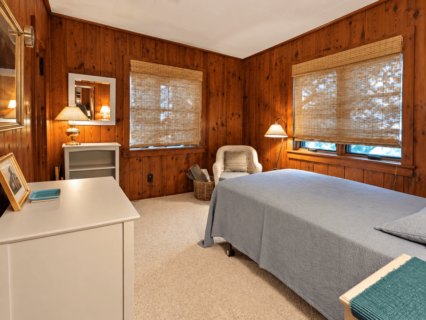 Saint Petersburg House: 7228 1st Ave S