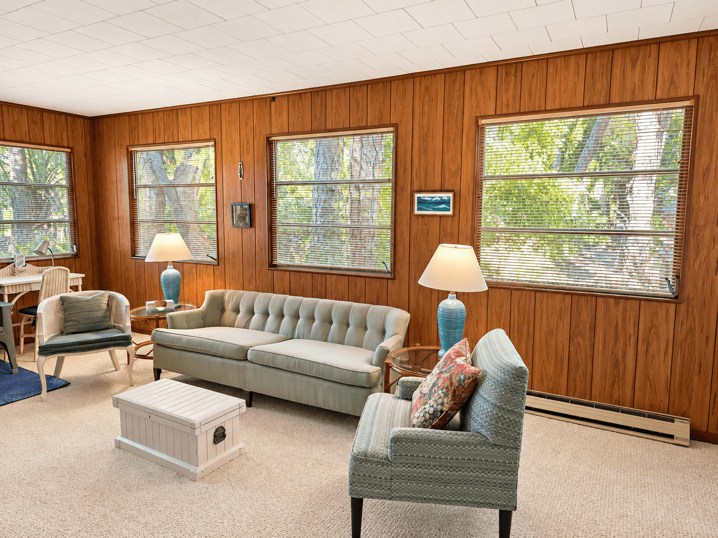 Saint Petersburg House: 7228 1st Ave S