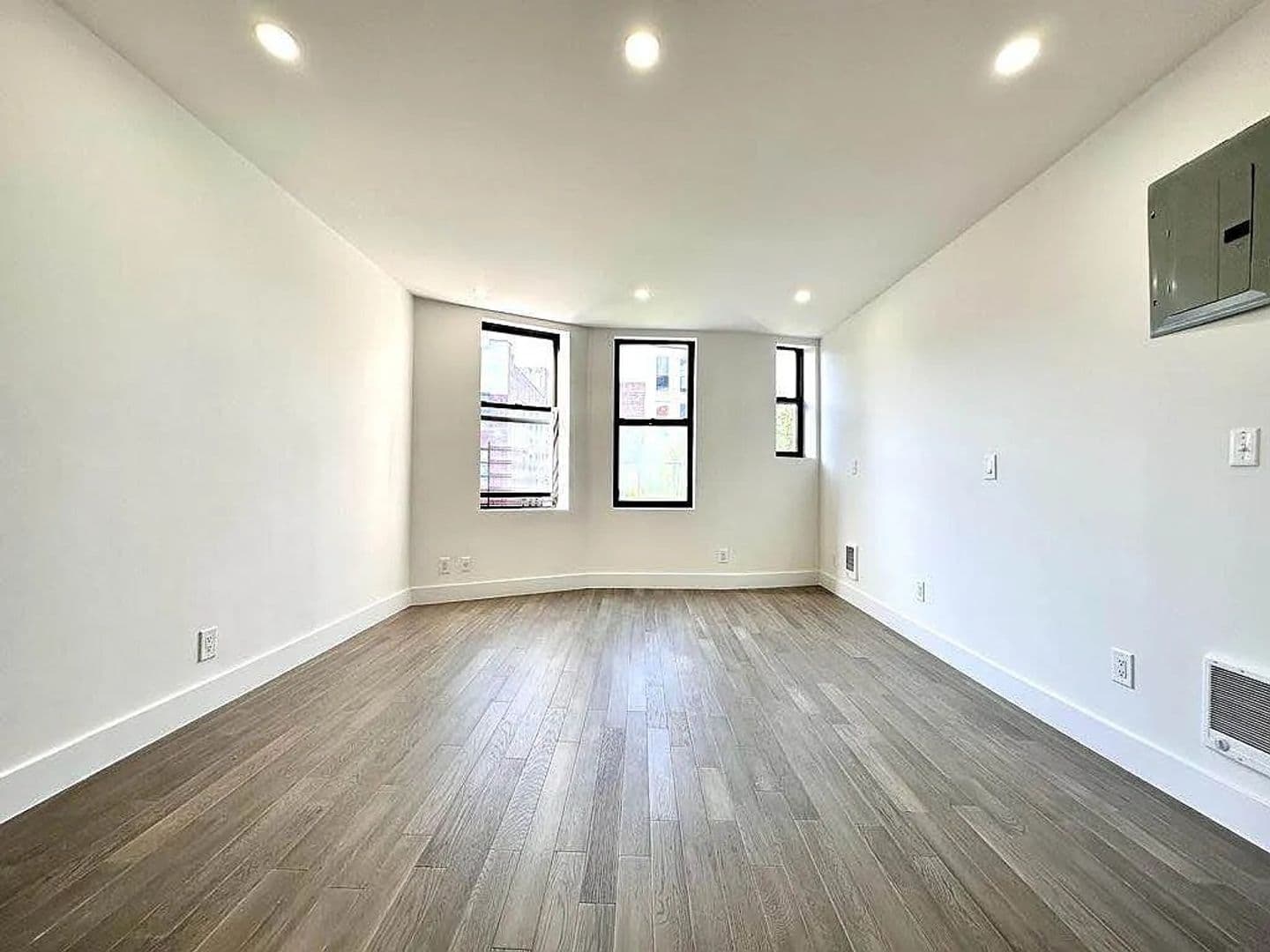 Brooklyn Apartment: 2112 Regent Place