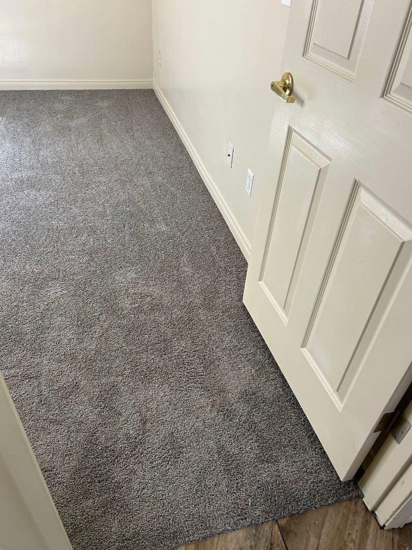 Bakersfield Apartment: 700 Spring Meadow Court