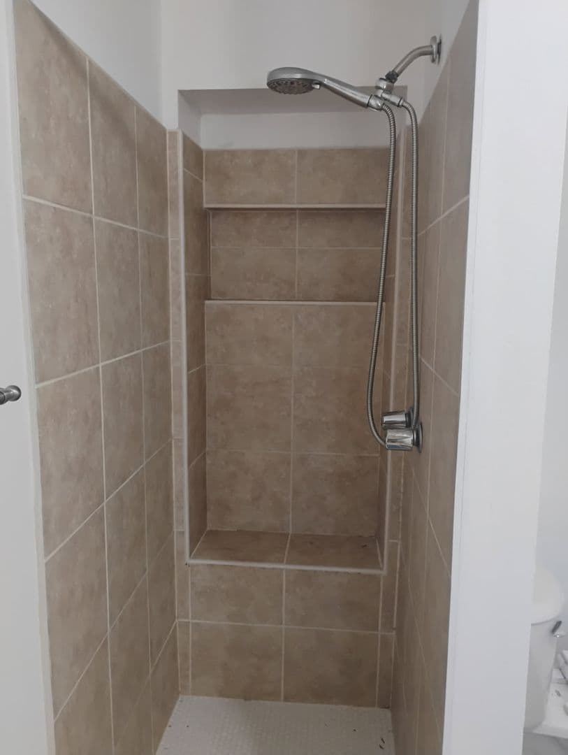 Bakersfield Apartment: 104, 106 & 106 1/2 Fishering Dr.