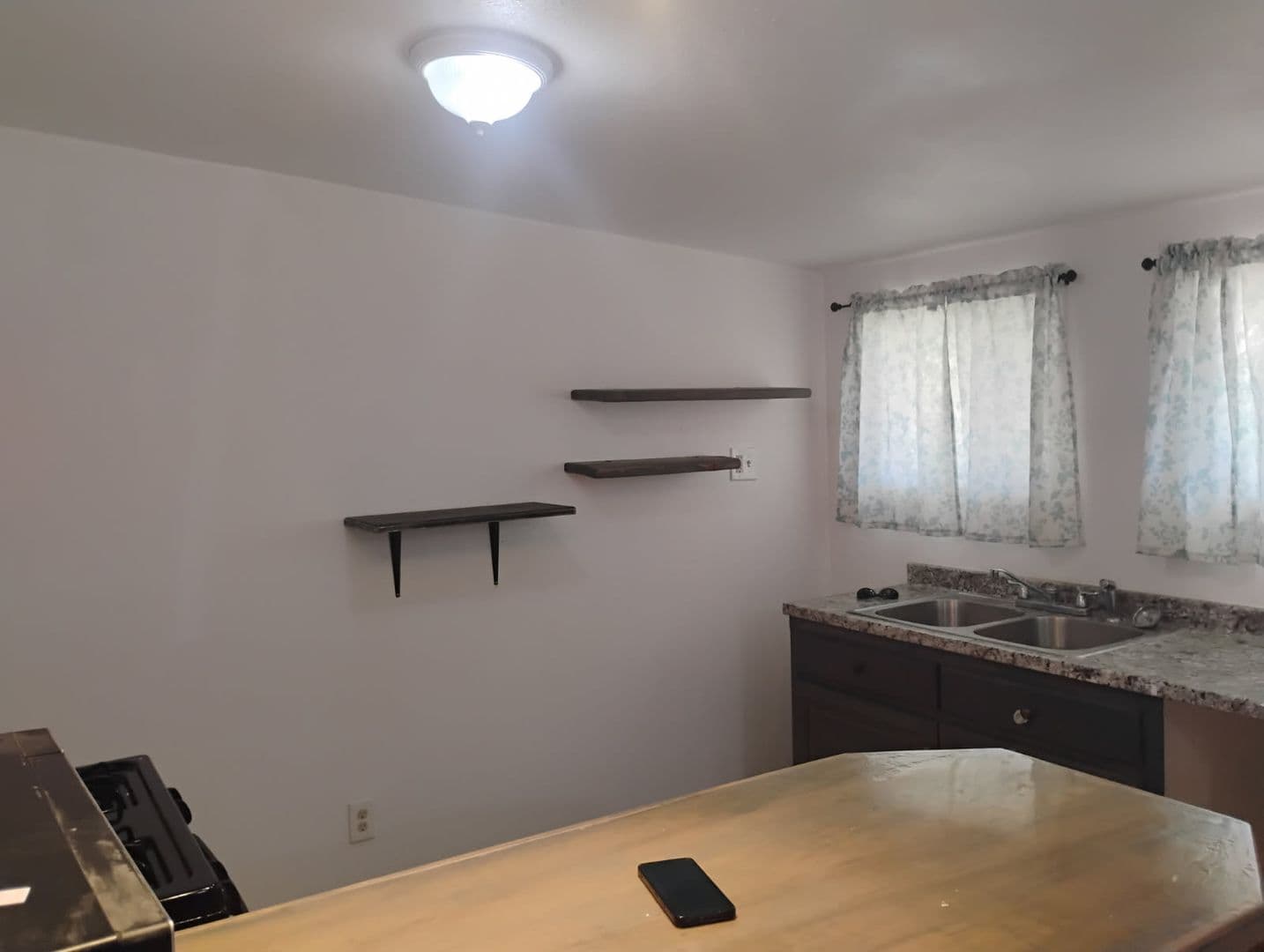 Bakersfield Apartment: 104, 106 & 106 1/2 Fishering Dr.