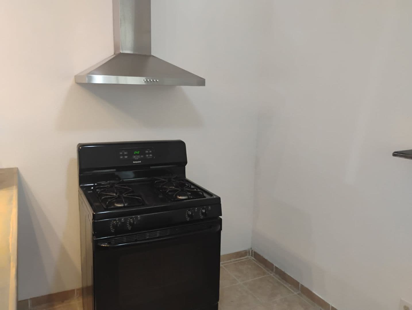 Bakersfield Apartment: 104, 106 & 106 1/2 Fishering Dr.