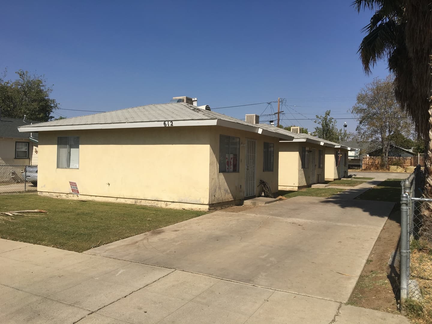 Bakersfield Apartment: 612 Washington Ave.