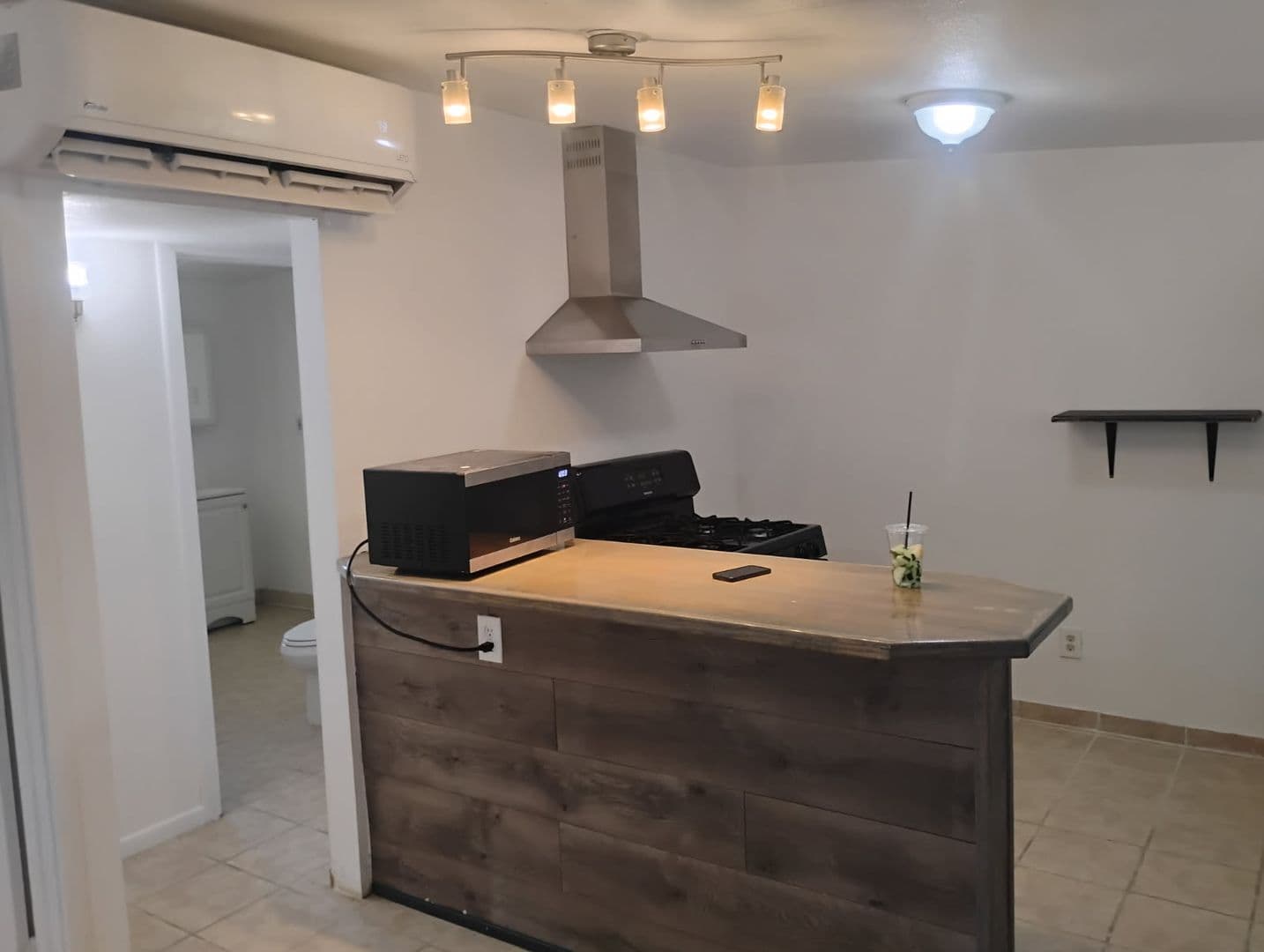 Bakersfield Apartment: 104, 106 & 106 1/2 Fishering Dr.